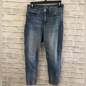 Women’s Denizen jeans, high rise ankle skinny stretch, medium wash, Size 27